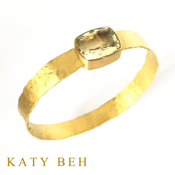 Percy Hammered 22k Gold and Beryl Bangle Bracelet