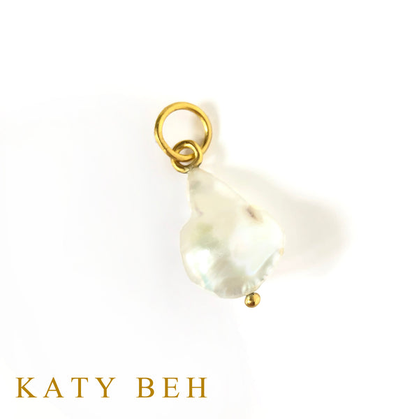 Wyla White Fireball Pearl Pendant